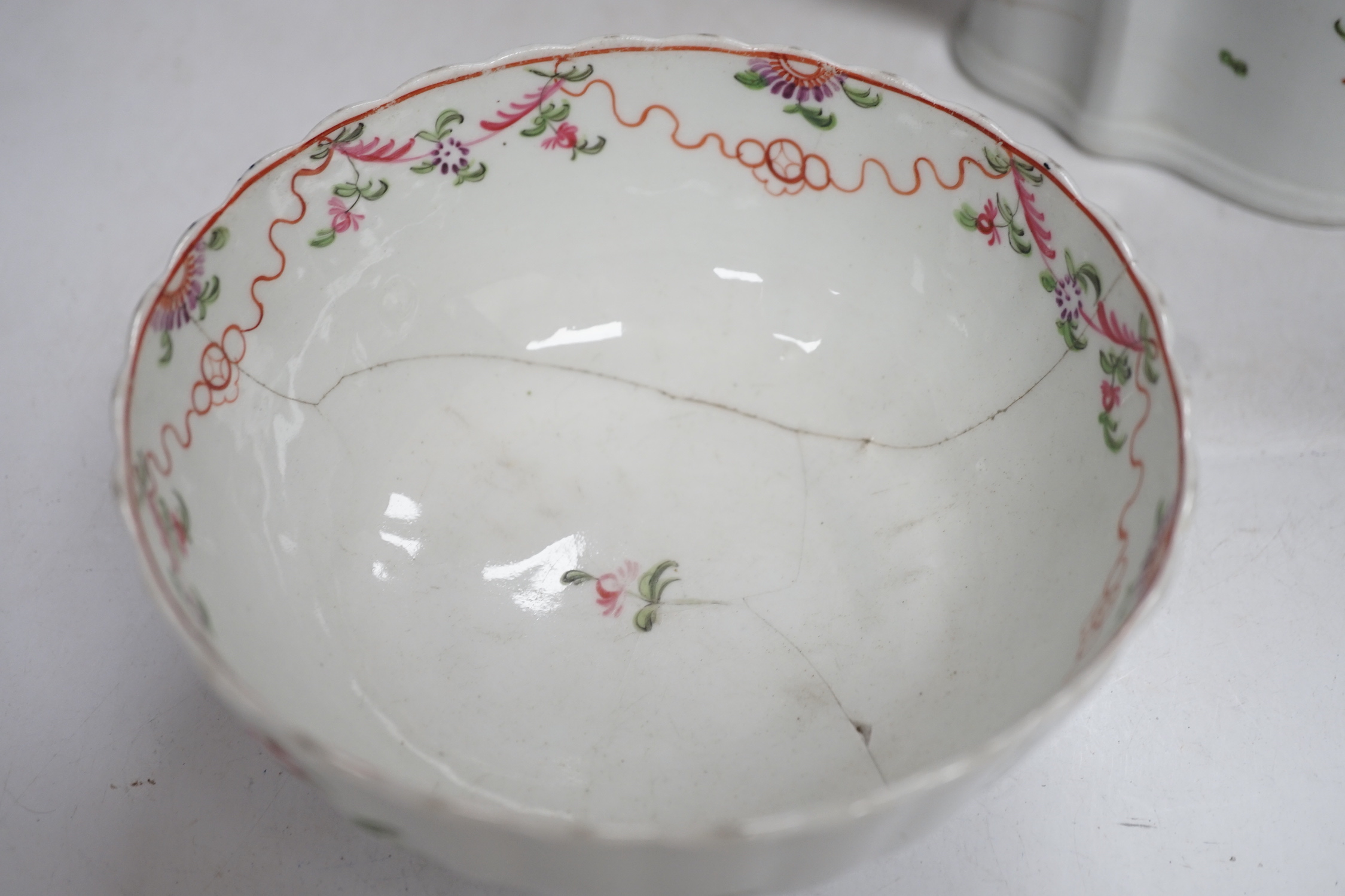 A thirteen piece New Hall porcelain part tea set, ‘knitting wool’ pattern number 195